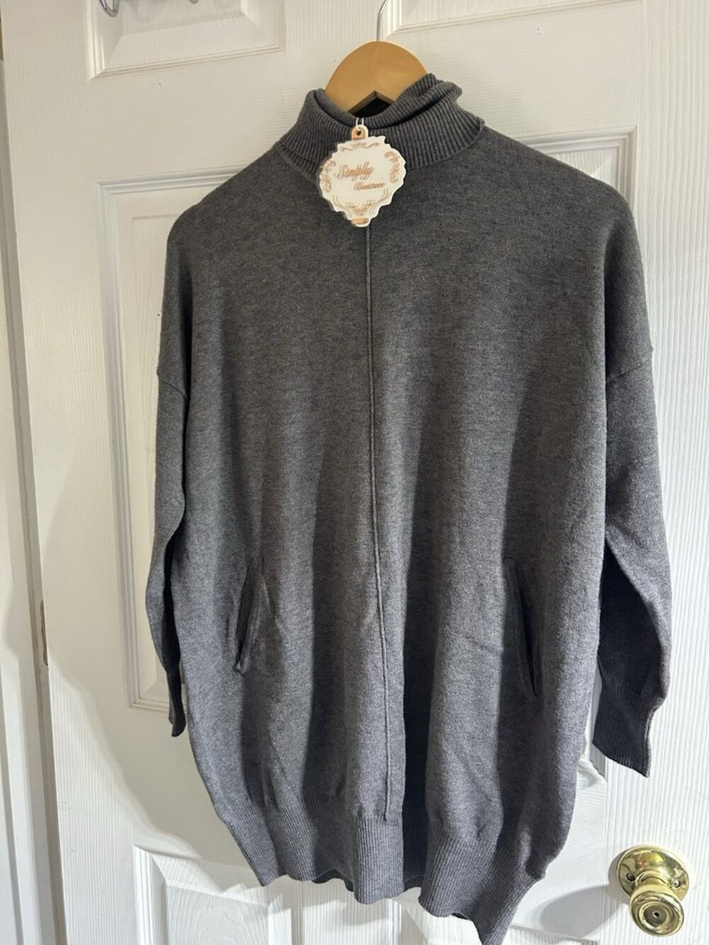 Simply Couture Women’s Turtleneck Tunic Trim Sweater Medium Pockets